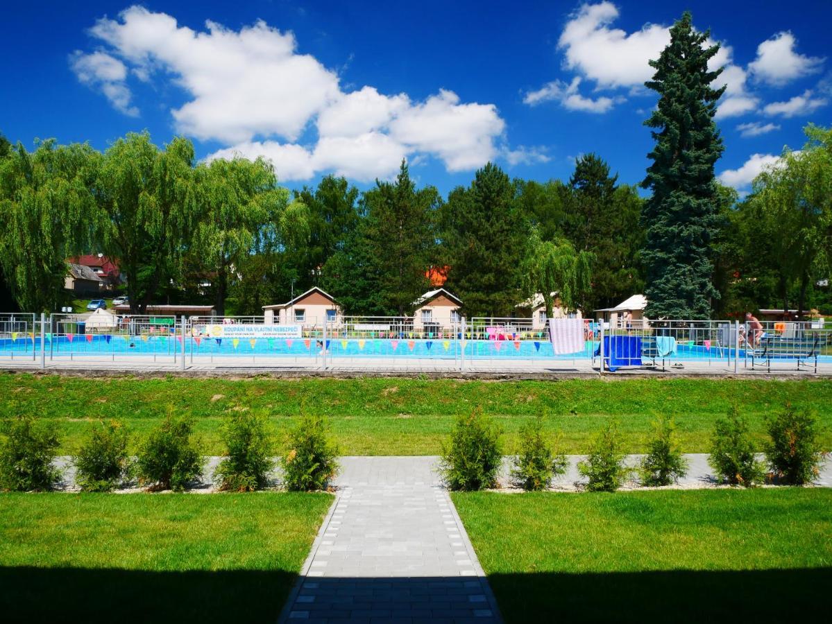 Camping Roznov Рожнов-под-Радгоштем Экстерьер фото