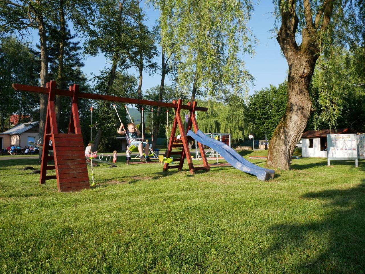 Camping Roznov Рожнов-под-Радгоштем Экстерьер фото